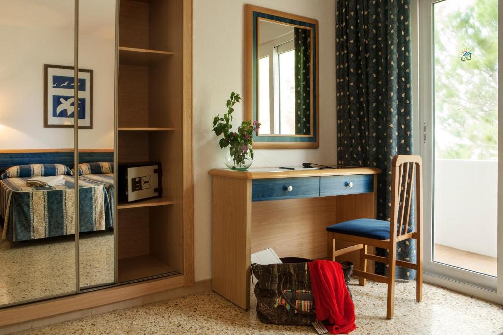 Opcion Roulette De Paya Hotels Es Pujols Room photo